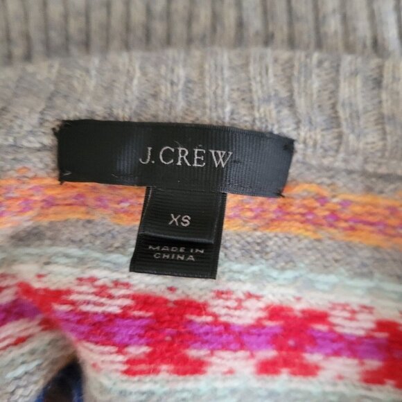 J. Crew Women's Fair Isle 100% Wool Sweater Size XS Gray Red Purple - Picture 4 of 6